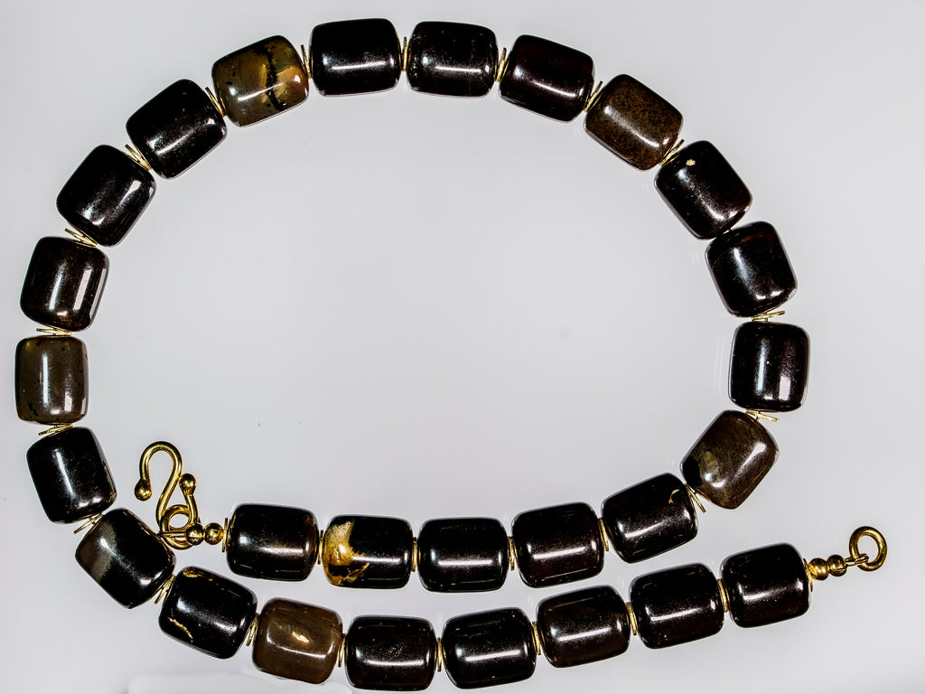 A Necklace of Dark Barrel-Shaped Indonesian Amber (AMB03)