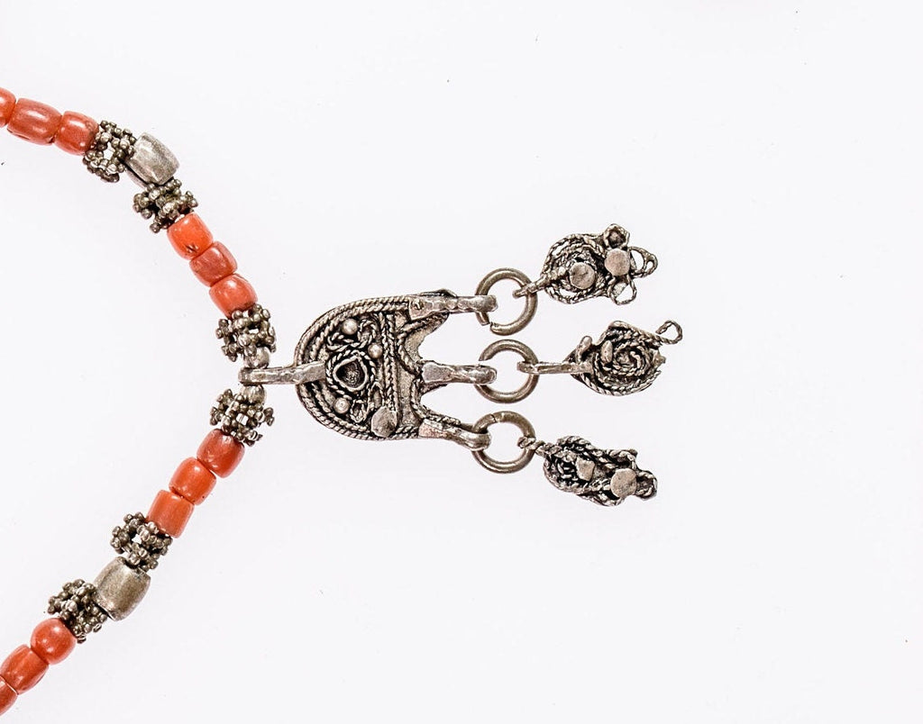 Antique Red Mediterranean Coral and Silver Amulets Necklace from Yemen YMS4